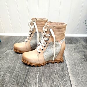 Sorel Tan and Gray Lace Up Boots with Durable Sole